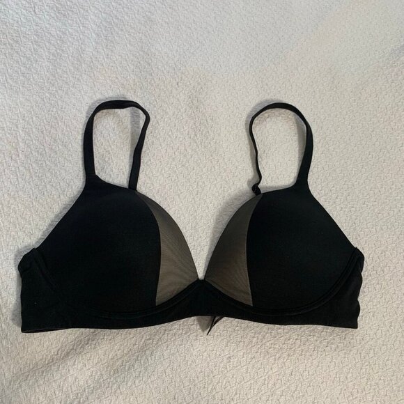 Victoria's Secret 34C body by victoria no-wire black adjustable strap bra - Picture 1 of 10